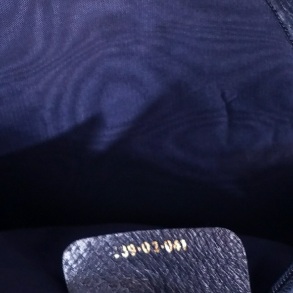 Authentic Gucci GG Supreme Canvas Bag Vintage - Picture 6 of 8